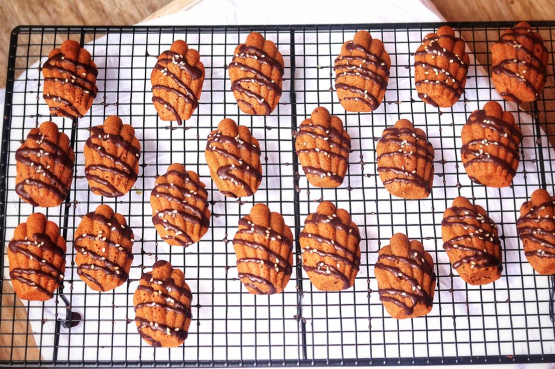 Vegan madeleines